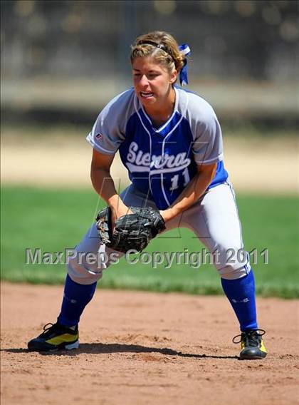 Thumbnail 3 in Los Banos vs. Sierra (CIF SJS D4 Final) photogallery.