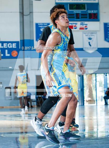 Thumbnail 1 in Class of 2018 vs. Class of 2019 (NorCal Clash) photogallery.