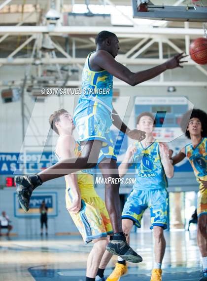 Thumbnail 1 in Class of 2018 vs. Class of 2019 (NorCal Clash) photogallery.