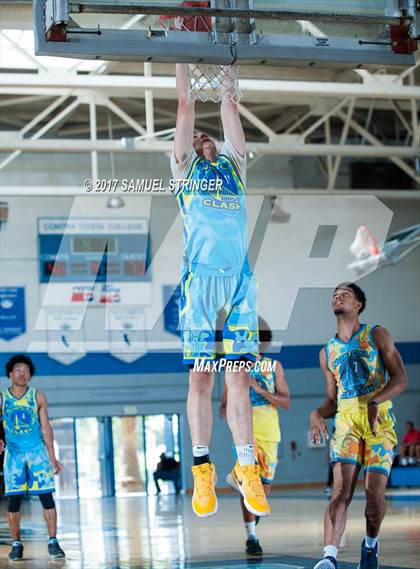 Thumbnail 3 in Class of 2018 vs. Class of 2019 (NorCal Clash) photogallery.