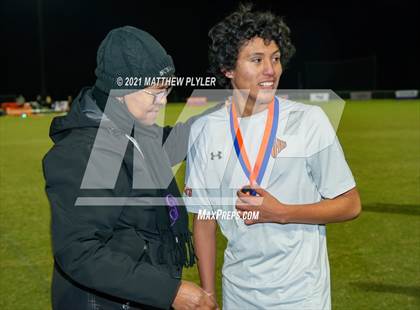 Thumbnail 3 in New Hanover vs. Hough (NCHSAA 4A Finals - Awards) photogallery.