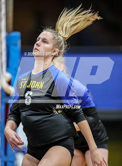 Thumbnail 3 in St. John Lutheran vs. First Baptist Christian Academy photogallery.