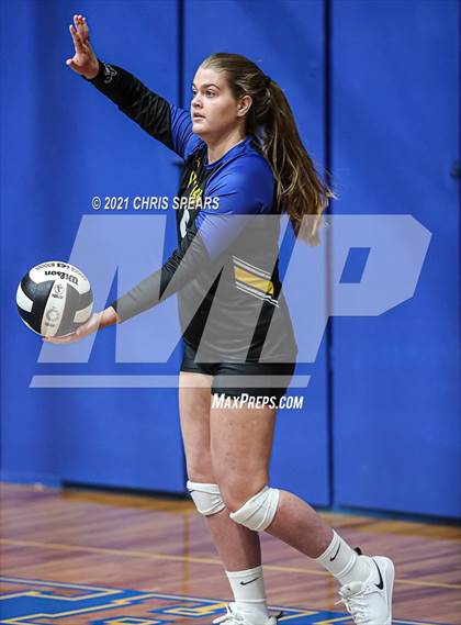 Thumbnail 3 in St. John Lutheran vs. First Baptist Christian Academy photogallery.