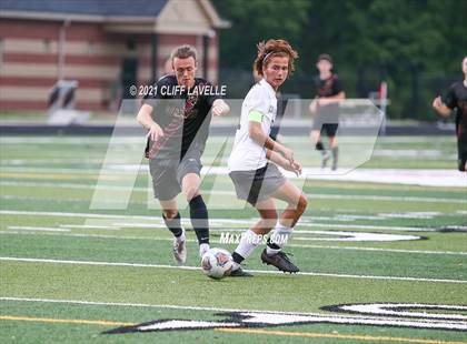 Thumbnail 2 in Wando vs. Carolina Forest photogallery.