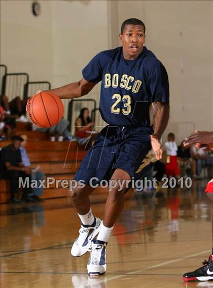 Thumbnail 2 in Dominguez vs. St. John Bosco (Pangos Dream Classic) photogallery.