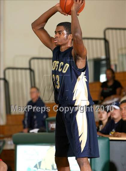 Thumbnail 1 in Dominguez vs. St. John Bosco (Pangos Dream Classic) photogallery.