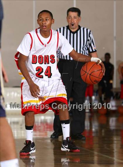 Thumbnail 3 in Dominguez vs. St. John Bosco (Pangos Dream Classic) photogallery.