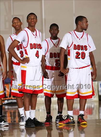 Thumbnail 3 in Dominguez vs. St. John Bosco (Pangos Dream Classic) photogallery.