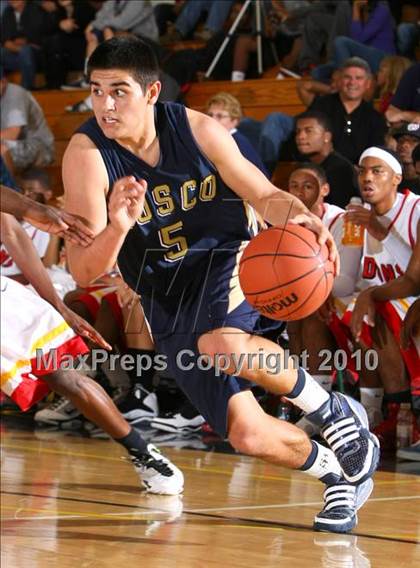 Thumbnail 2 in Dominguez vs. St. John Bosco (Pangos Dream Classic) photogallery.