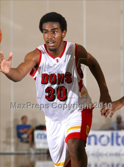 Thumbnail 3 in Dominguez vs. St. John Bosco (Pangos Dream Classic) photogallery.