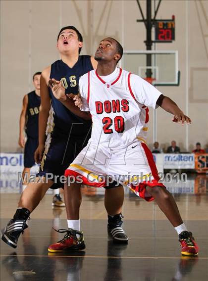 Thumbnail 3 in Dominguez vs. St. John Bosco (Pangos Dream Classic) photogallery.
