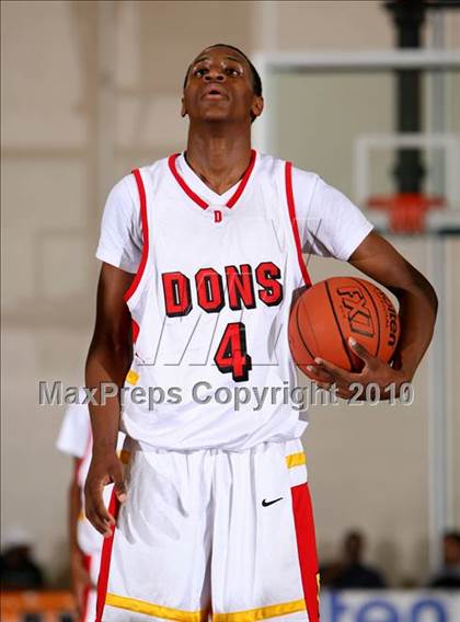 Thumbnail 3 in Dominguez vs. St. John Bosco (Pangos Dream Classic) photogallery.