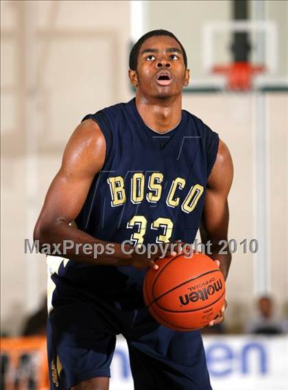 Thumbnail 3 in Dominguez vs. St. John Bosco (Pangos Dream Classic) photogallery.