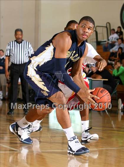 Thumbnail 1 in Dominguez vs. St. John Bosco (Pangos Dream Classic) photogallery.