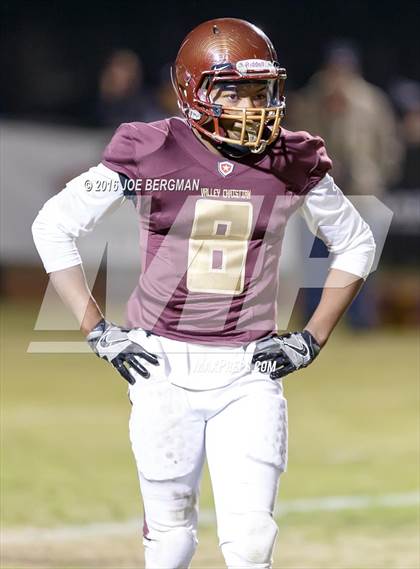 Thumbnail 3 in Valley Christian vs. Silverado (CIF Southern Section D9 Final) photogallery.