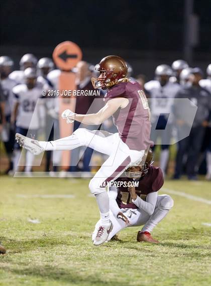 Thumbnail 2 in Valley Christian vs. Silverado (CIF Southern Section D9 Final) photogallery.