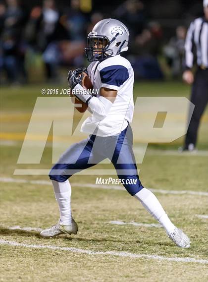 Thumbnail 1 in Valley Christian vs. Silverado (CIF Southern Section D9 Final) photogallery.