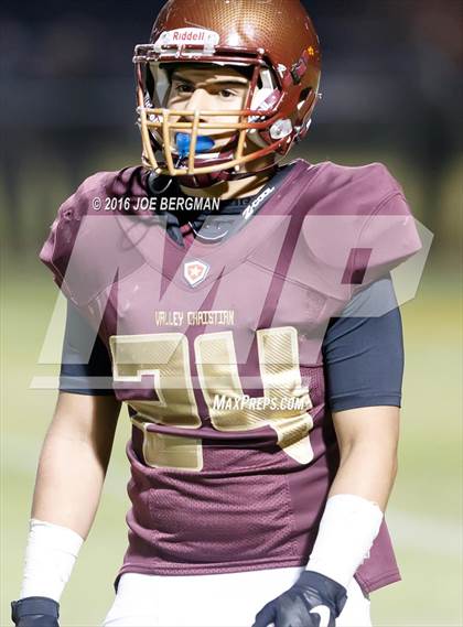 Thumbnail 3 in Valley Christian vs. Silverado (CIF Southern Section D9 Final) photogallery.