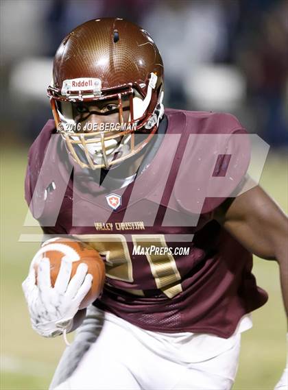 Thumbnail 2 in Valley Christian vs. Silverado (CIF Southern Section D9 Final) photogallery.