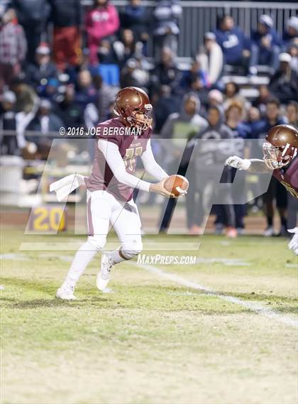 Thumbnail 1 in Valley Christian vs. Silverado (CIF Southern Section D9 Final) photogallery.
