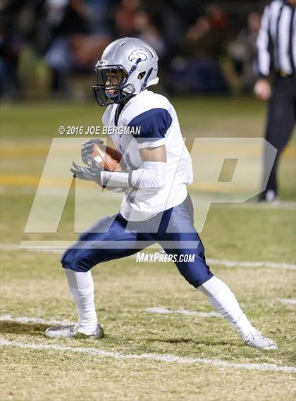 Thumbnail 3 in Valley Christian vs. Silverado (CIF Southern Section D9 Final) photogallery.