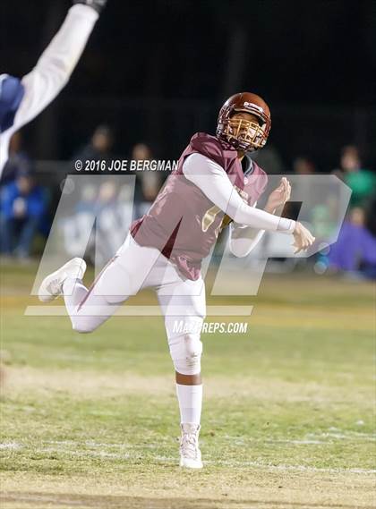 Thumbnail 2 in Valley Christian vs. Silverado (CIF Southern Section D9 Final) photogallery.