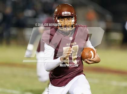 Thumbnail 3 in Valley Christian vs. Silverado (CIF Southern Section D9 Final) photogallery.