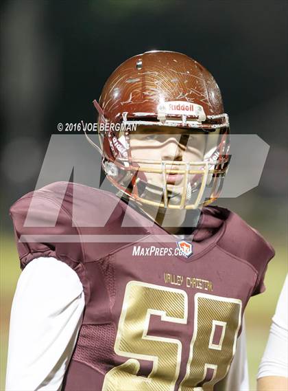 Thumbnail 3 in Valley Christian vs. Silverado (CIF Southern Section D9 Final) photogallery.