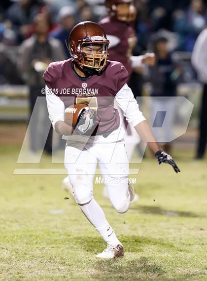 Thumbnail 2 in Valley Christian vs. Silverado (CIF Southern Section D9 Final) photogallery.