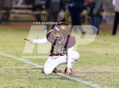 Thumbnail 2 in Valley Christian vs. Silverado (CIF Southern Section D9 Final) photogallery.