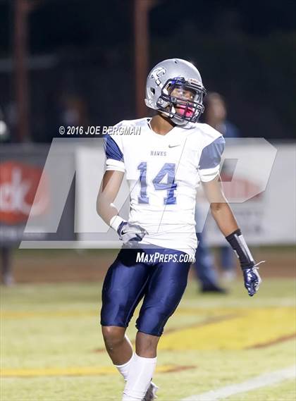 Thumbnail 3 in Valley Christian vs. Silverado (CIF Southern Section D9 Final) photogallery.