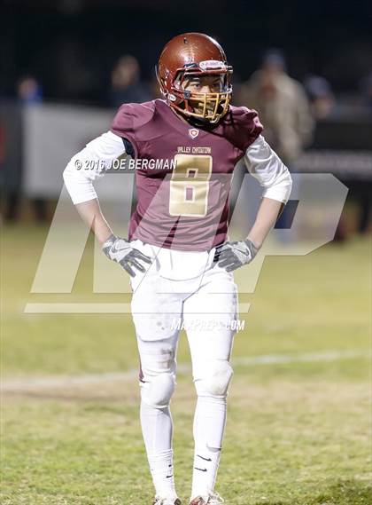 Thumbnail 1 in Valley Christian vs. Silverado (CIF Southern Section D9 Final) photogallery.