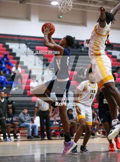 Thumbnail 3 in Eisenhower vs. West Orange-Stark photogallery.