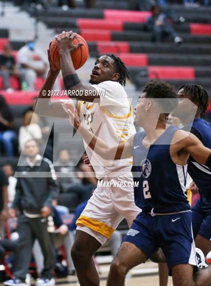 Thumbnail 1 in Eisenhower vs. West Orange-Stark photogallery.