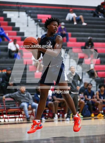 Thumbnail 2 in Eisenhower vs. West Orange-Stark photogallery.