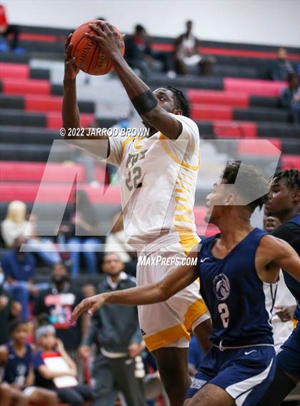 Thumbnail 2 in Eisenhower vs. West Orange-Stark photogallery.
