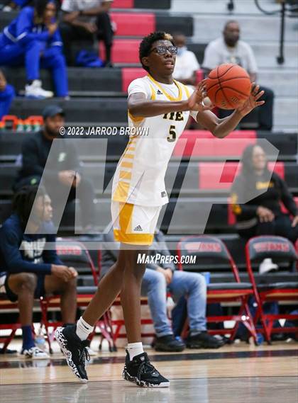 Thumbnail 2 in Eisenhower vs. West Orange-Stark photogallery.