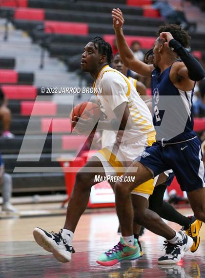 Thumbnail 3 in Eisenhower vs. West Orange-Stark photogallery.
