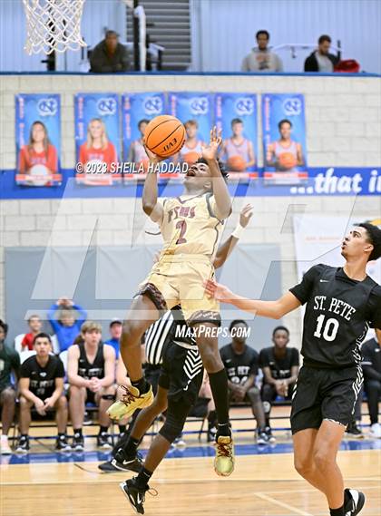 Thumbnail 2 in St. Petersburg vs Florida State University High photogallery.