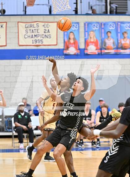Thumbnail 2 in St. Petersburg vs Florida State University High photogallery.