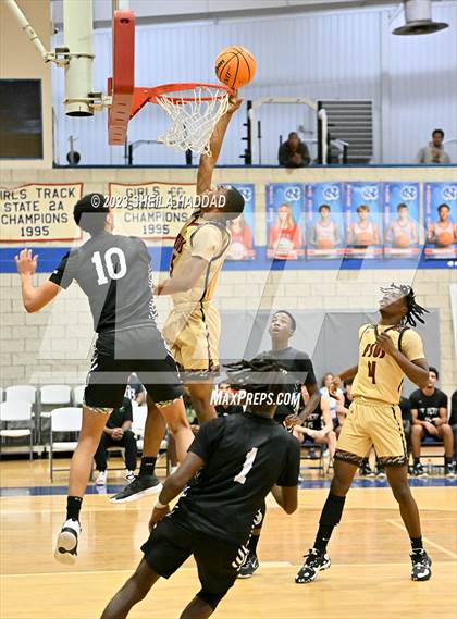Thumbnail 2 in St. Petersburg vs Florida State University High photogallery.