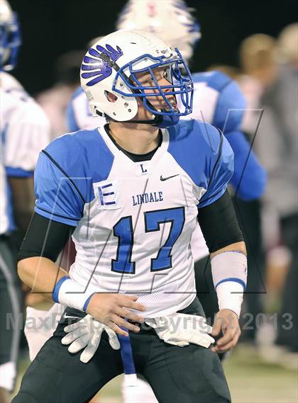 Thumbnail 3 in Ennis vs Lindale (UIL 4A Bi-District Playoff) photogallery.