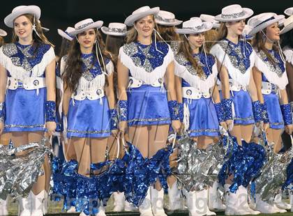 Thumbnail 3 in Ennis vs Lindale (UIL 4A Bi-District Playoff) photogallery.