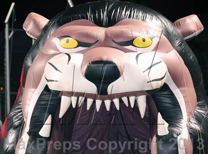 Thumbnail 1 in Ennis vs Lindale (UIL 4A Bi-District Playoff) photogallery.