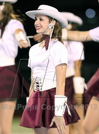 Thumbnail 2 in Ennis vs Lindale (UIL 4A Bi-District Playoff) photogallery.