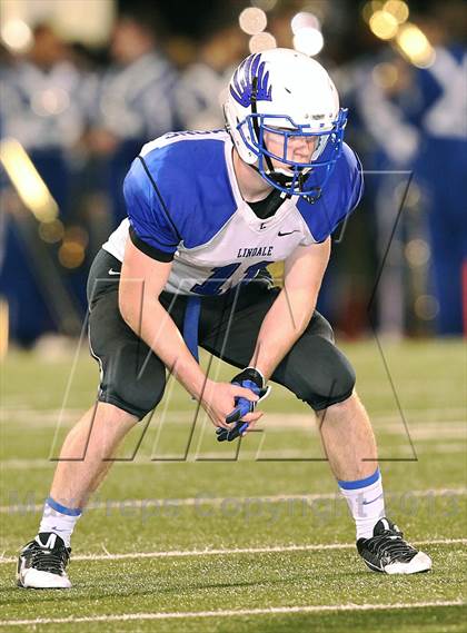 Thumbnail 2 in Ennis vs Lindale (UIL 4A Bi-District Playoff) photogallery.