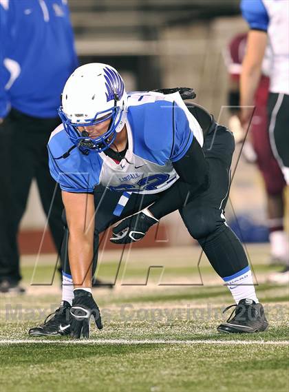Thumbnail 3 in Ennis vs Lindale (UIL 4A Bi-District Playoff) photogallery.