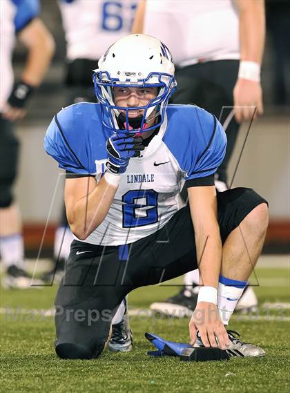 Thumbnail 1 in Ennis vs Lindale (UIL 4A Bi-District Playoff) photogallery.