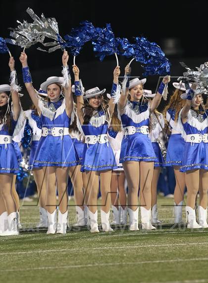 Thumbnail 2 in Ennis vs Lindale (UIL 4A Bi-District Playoff) photogallery.