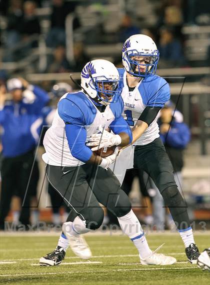 Thumbnail 3 in Ennis vs Lindale (UIL 4A Bi-District Playoff) photogallery.